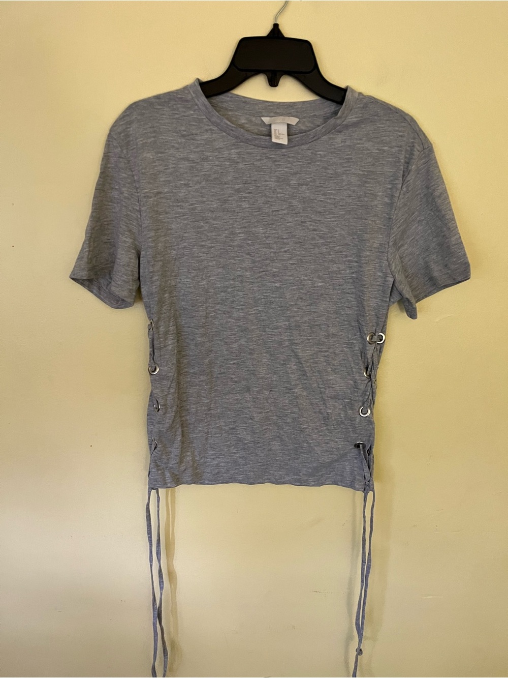H&M Casual Gray Lace-Up Side Tee Size Small
